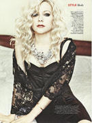 http://img205.imagevenue.com/loc221/th_12904_Avril_Lavigne_Vanity_Fair_Magazine_Italy_February_2011_3_122_221lo.jpg