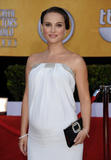 http://img205.imagevenue.com/loc415/th_00740_celebrity_paradise.com_TheElderNataliePortman_39_122_415lo.jpg