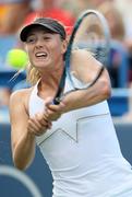 http://img205.imagevenue.com/loc474/th_050570901_TLFANMariaSharapova86_122_474lo.jpg