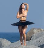 Myla Dalbesio â€“ SI Swimsuit Topless Photoshoot Candids (NSFW)p62seaqlxk.jpg